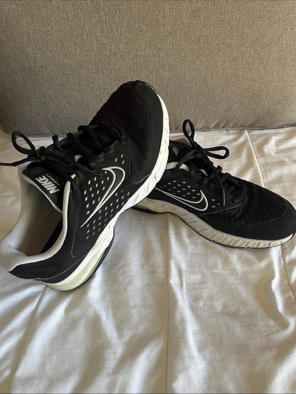 Nike Air Women’s Black & White Training Sneakers